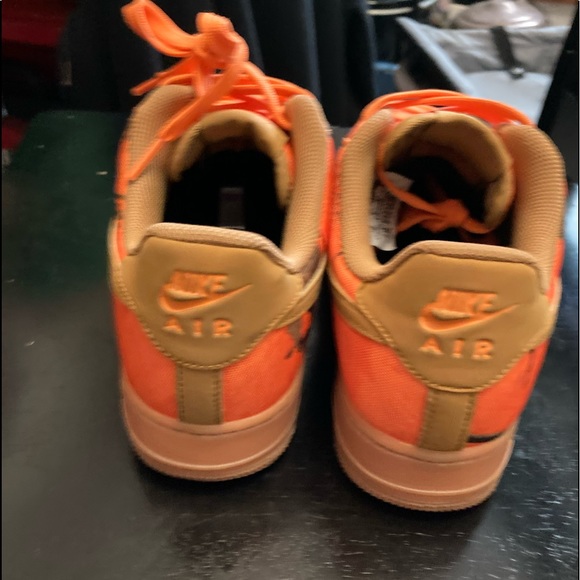 Mens gently worn sz 8 Realtree Orange camouflage Nike Air Force 1 like new! Nice main image 10